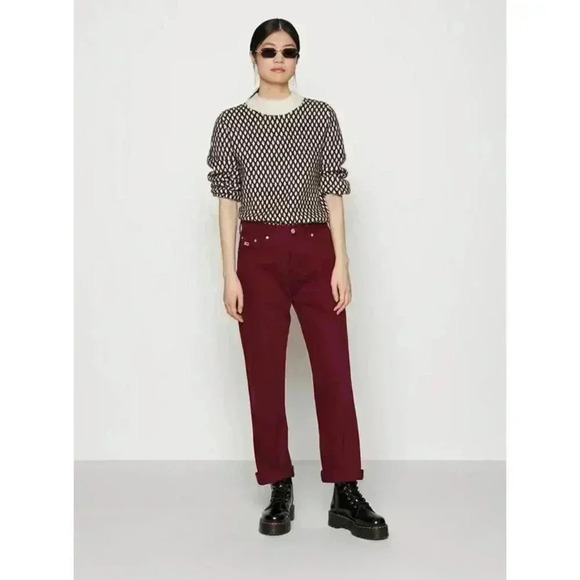 Elegant Black and White Women's Sweater - Picture 5 of 13